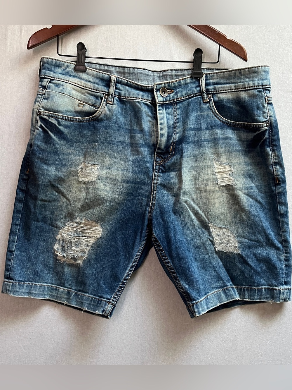 BOSS Hugo Boss Distressed Denim Supplies Jean Shorts 36 Jorts